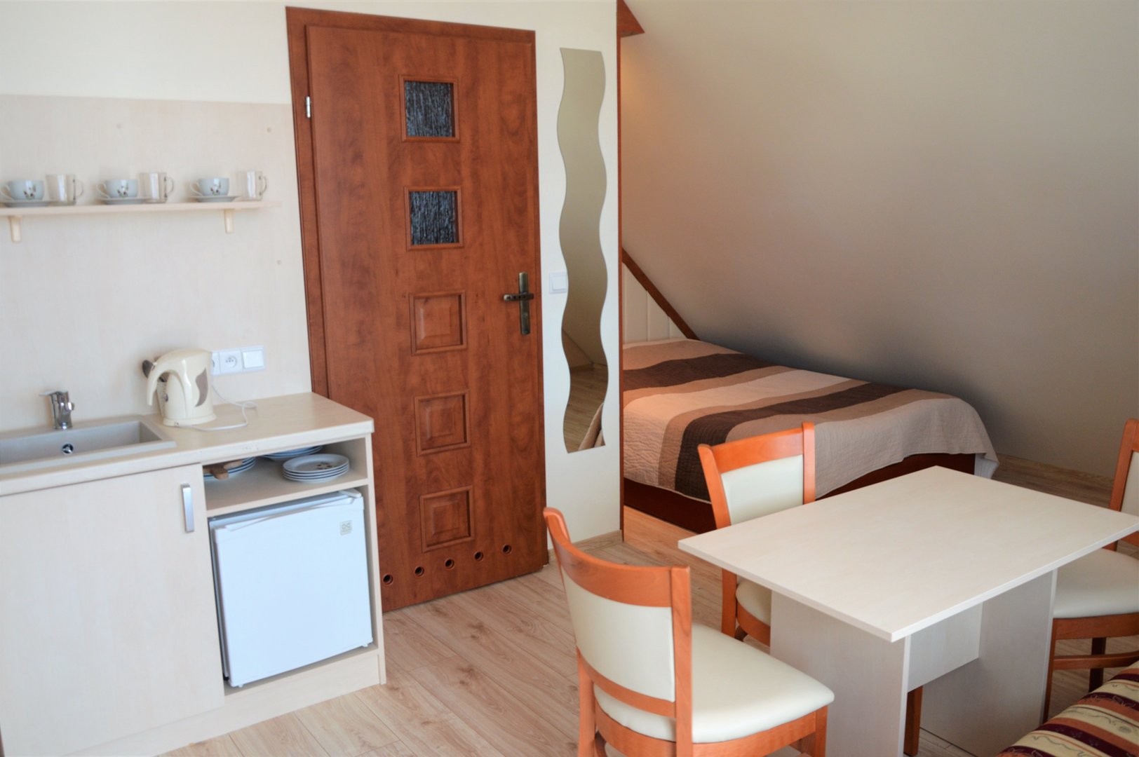 Pokój z Widokiem, Balkonem i Aneksem Kuchennym